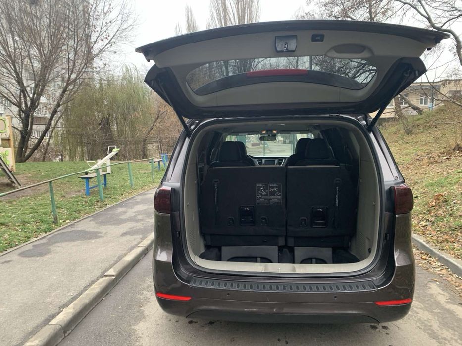 Автомобіль KIA SEDONA 2017