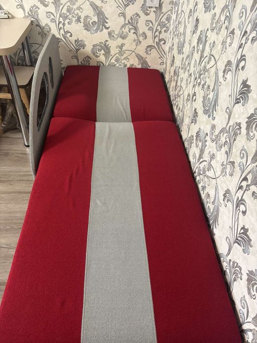 Продам детский диван