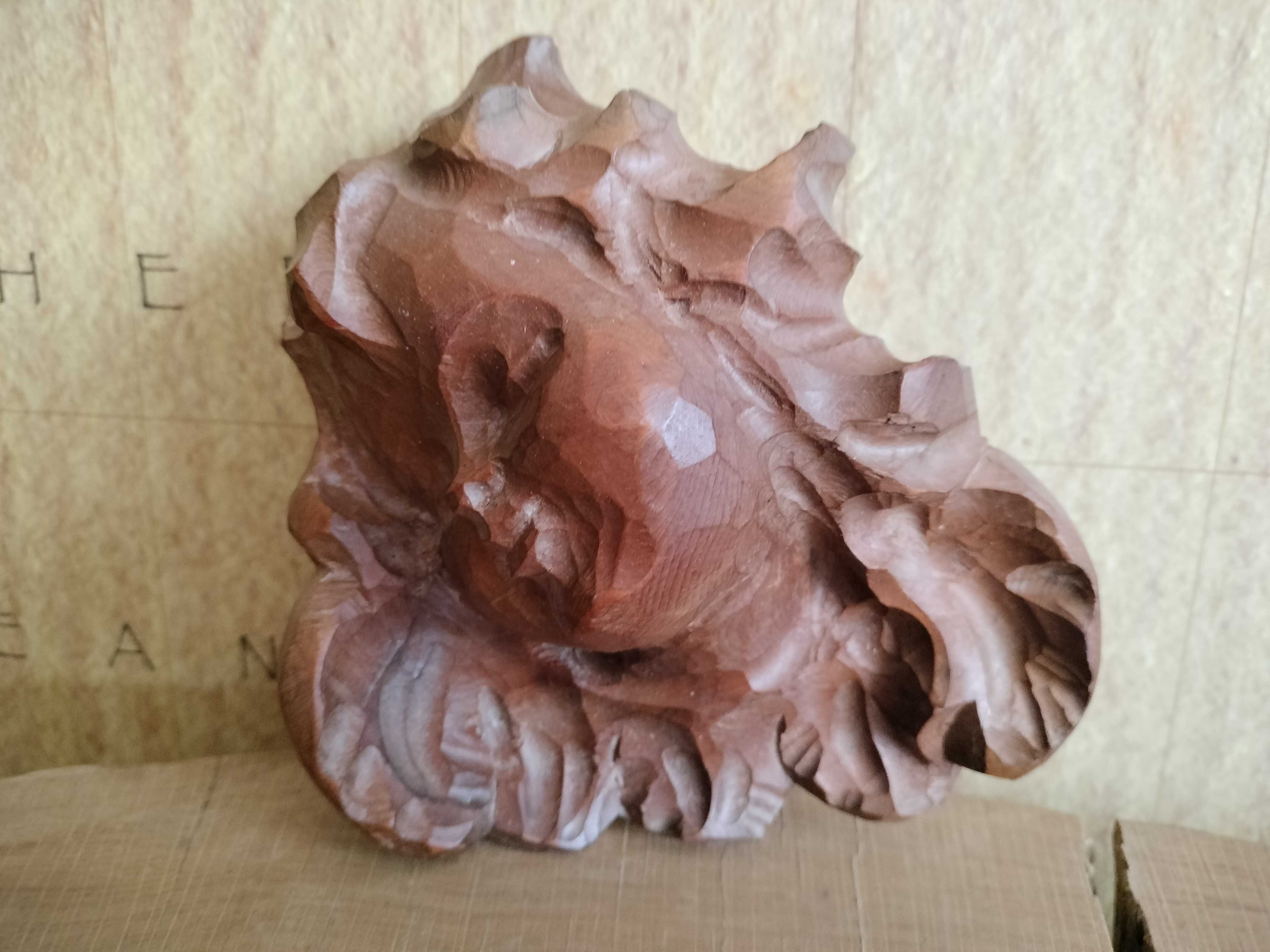 stara drewniana rzeźba głowa aniołka nr 2