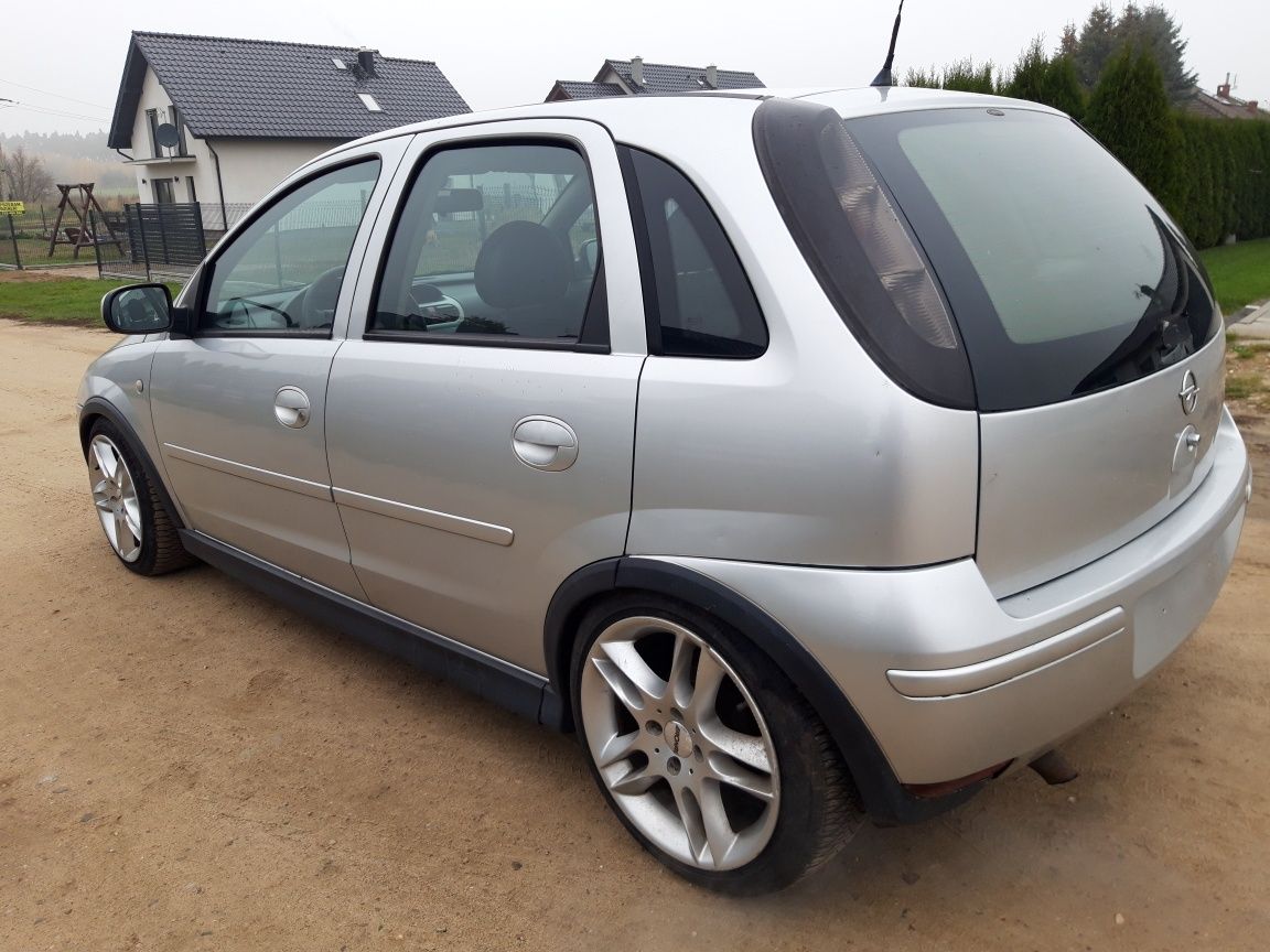 Opel Corsa 2005 1.3 CDTI AUTOMAT 5 drzwi z Niemiec!