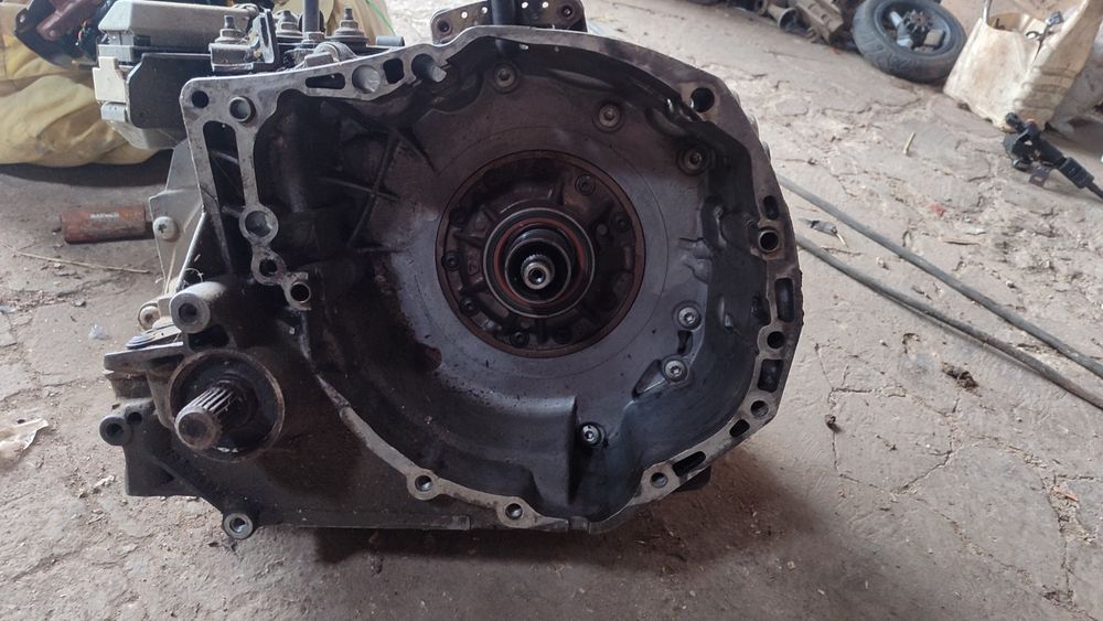 Продам по запчастинам або у зборі робочу АКПП DP0 Al4