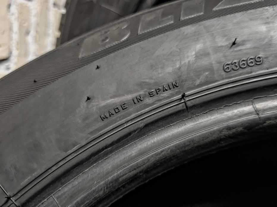 Зимові 235/60r17 Bridgestone | 7.5mm | 2023 | Spain | Преміум шини 4шт