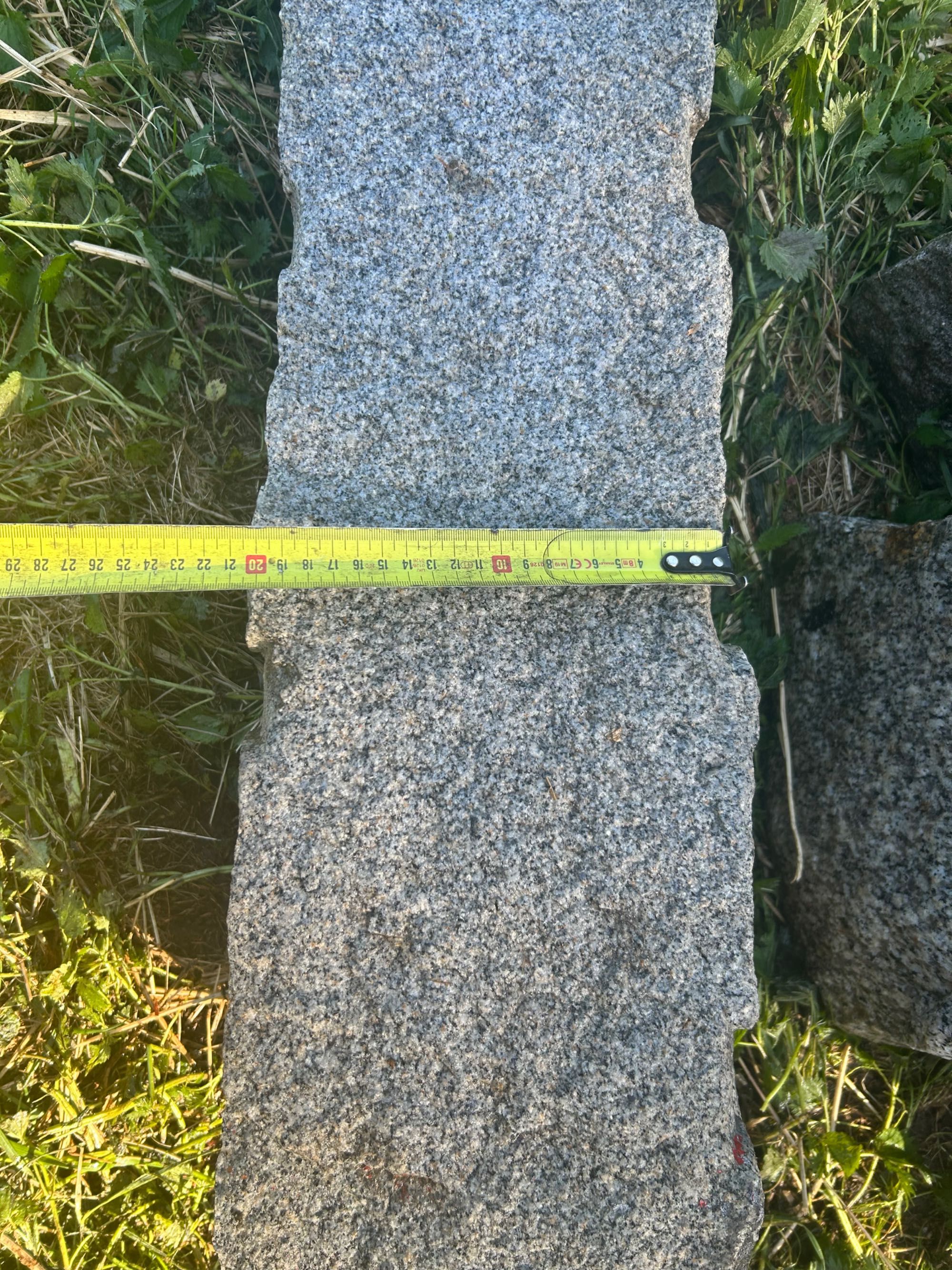 Kamienie granitowe