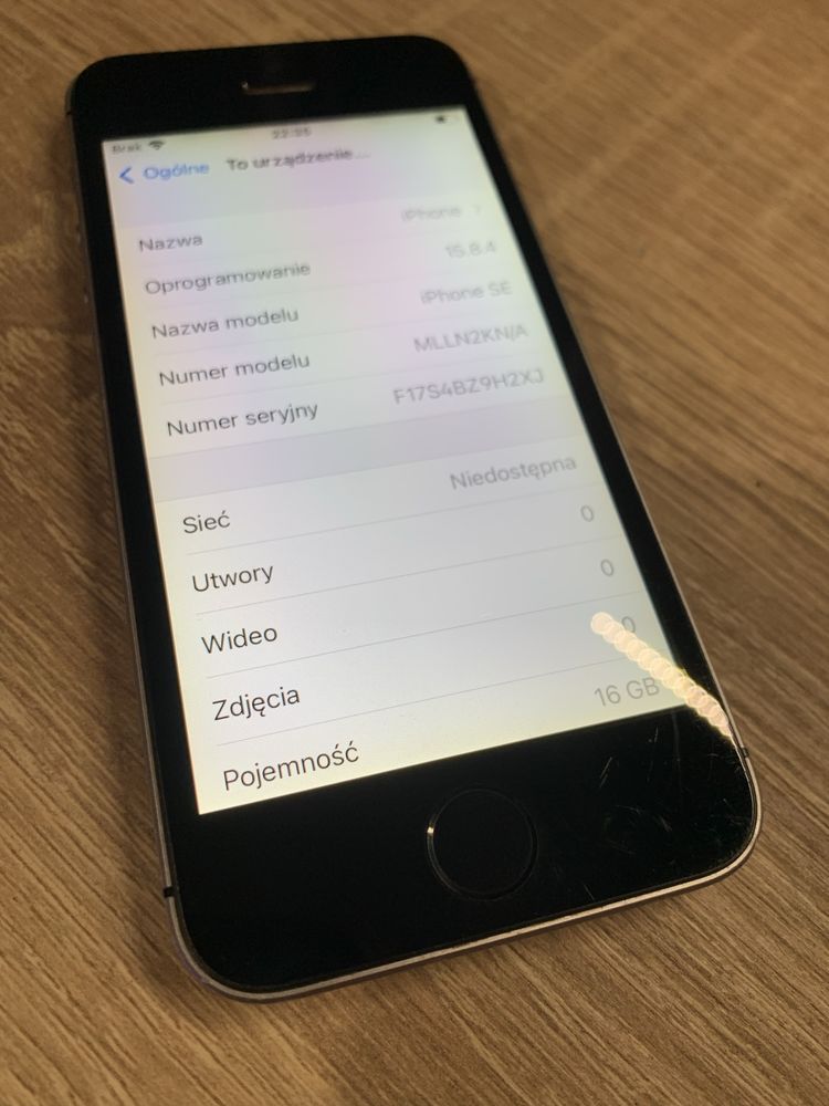 Apple iPhone SE 2016 16 GB