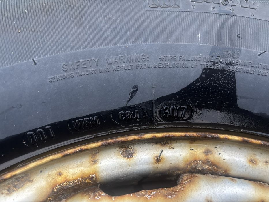 Opony zimowe 265/70/R15