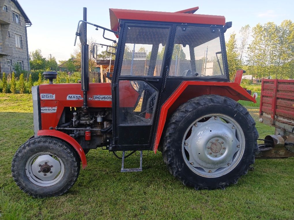** Massey  Ferguson  255 odpowiednik 3512 z nową kabiną **