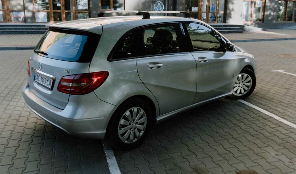 Mercedes Benz b 180 cdi