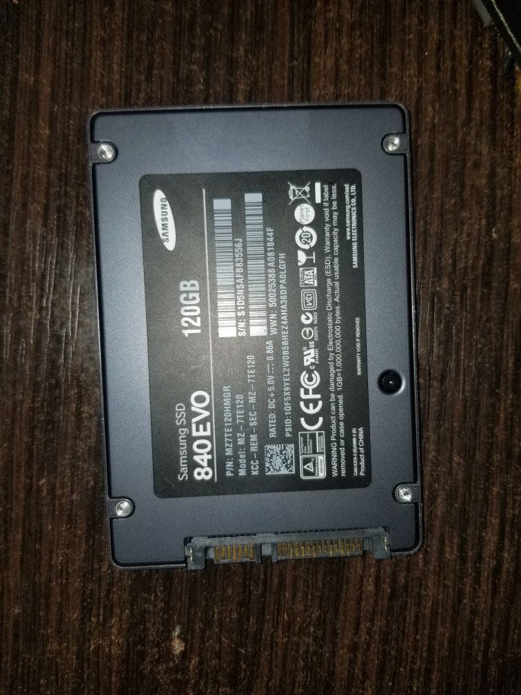 SSD диск до ноутбука 120 GB