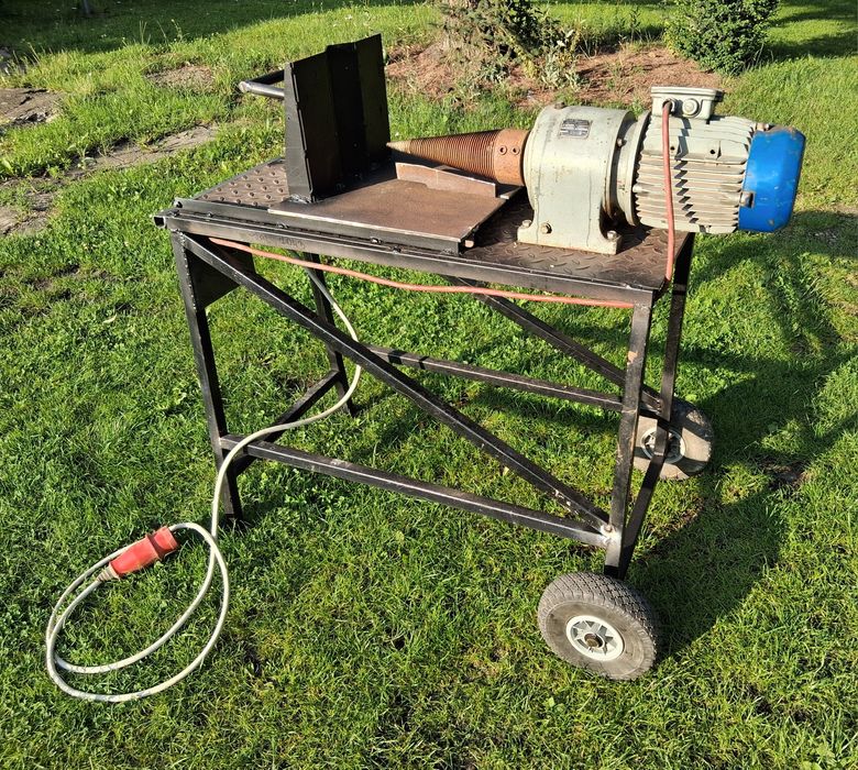 Łuparka świdrowa motoreduktor