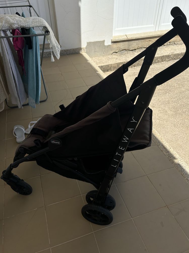 Carrinho de passeio chicco liteway