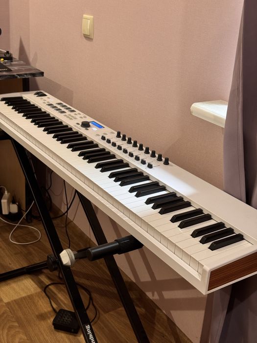 MIDI-клавіатура Arturia KeyLab 88 Essential, White
