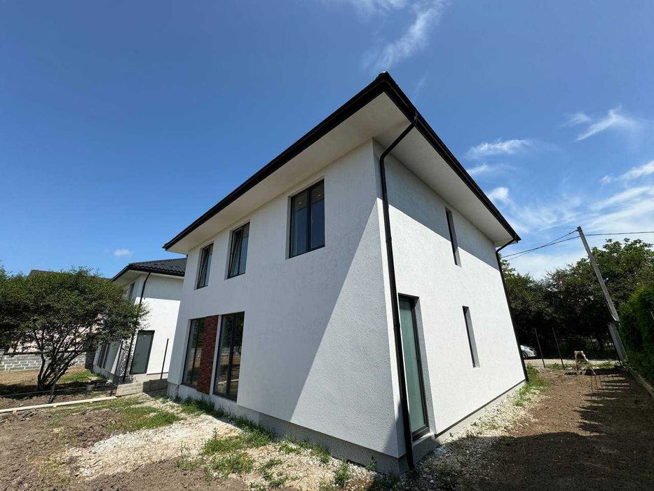 Продаж Будинку/Особняка з ділянкою 5 сотих та комунікаціями під ключ!!