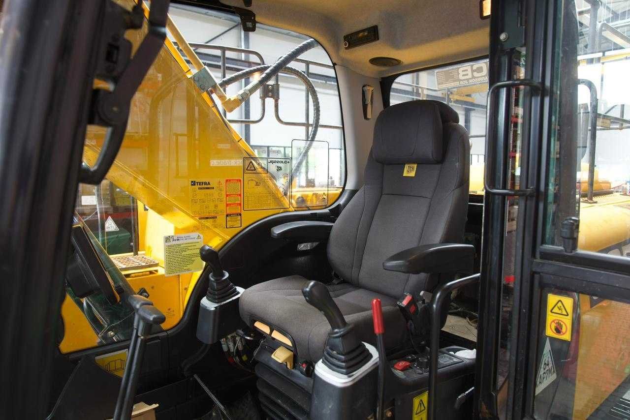 Гусеничний екскаватор JCB JS220 LC T4F 2017 р