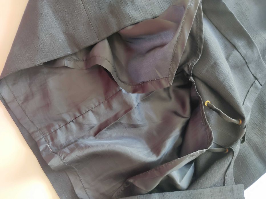 Saia Reta Preta Com racha Com forro handmade Tamanho 48-50