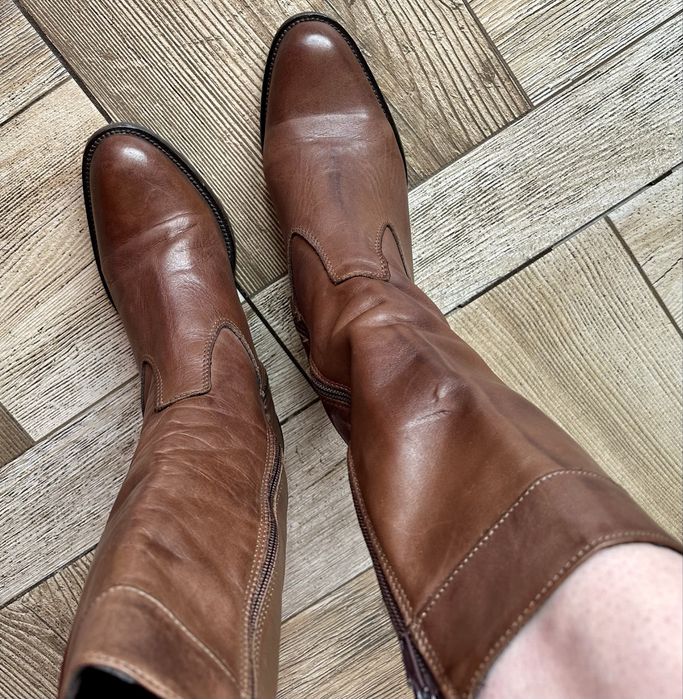 Шкіряні «козаки» ten points в трендовому шоколадному кольорі