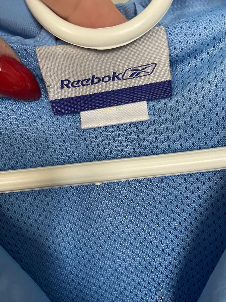 Niebieska baby blue kurtka wiatrówka Reebok