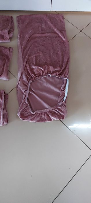 Welurowe pokrowce  4 sztuki