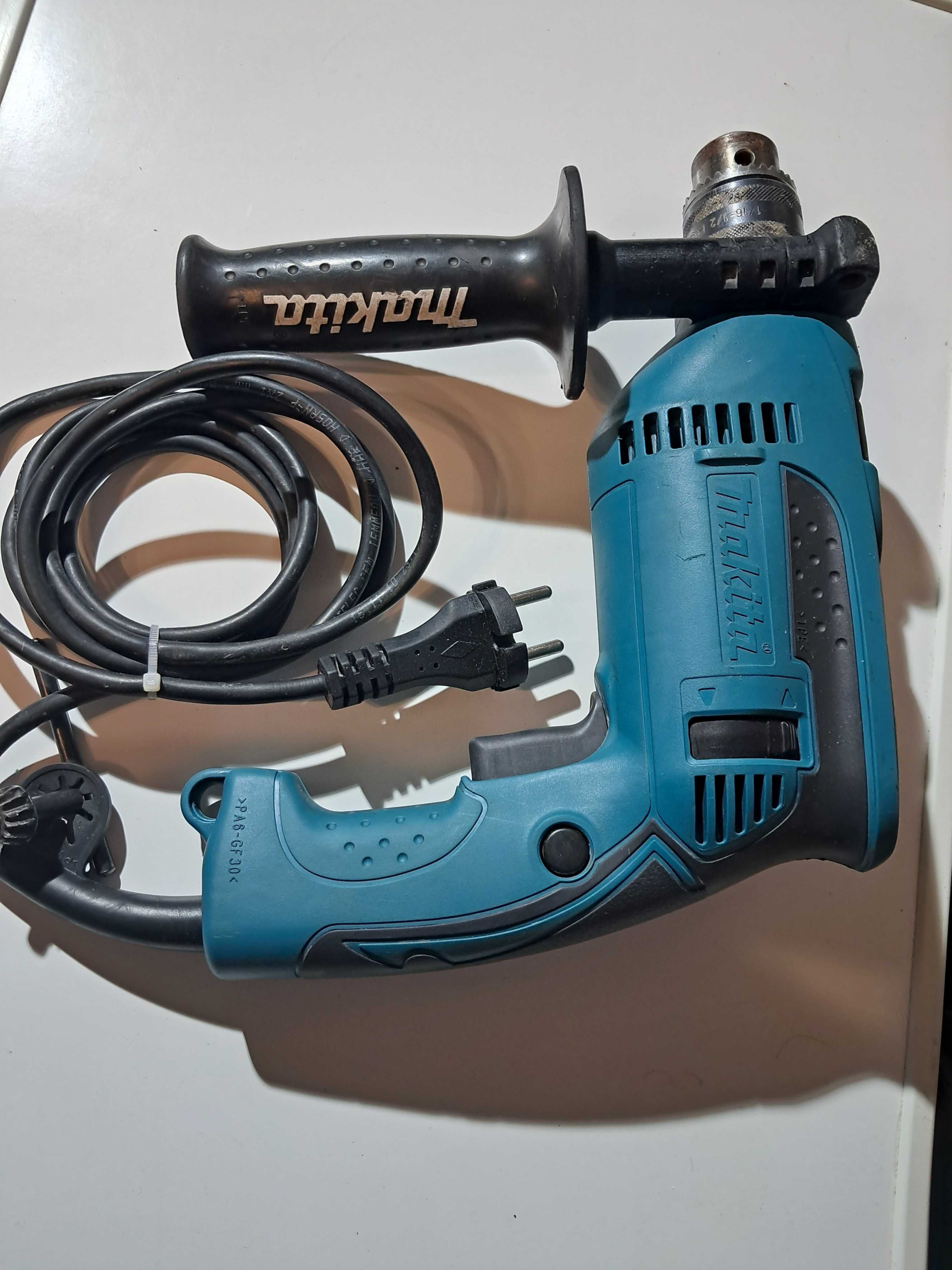 электро дрель makita HP1640 Как новая