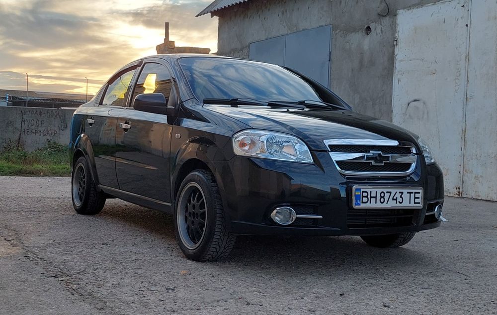 Chevrolet Aveo LS 1.5 газ/бензин