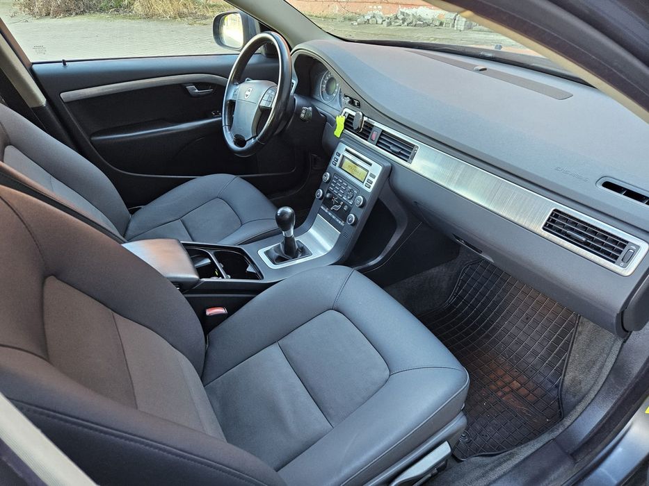 Volvo V70 III 2008r 2.0 d hdi 136KM