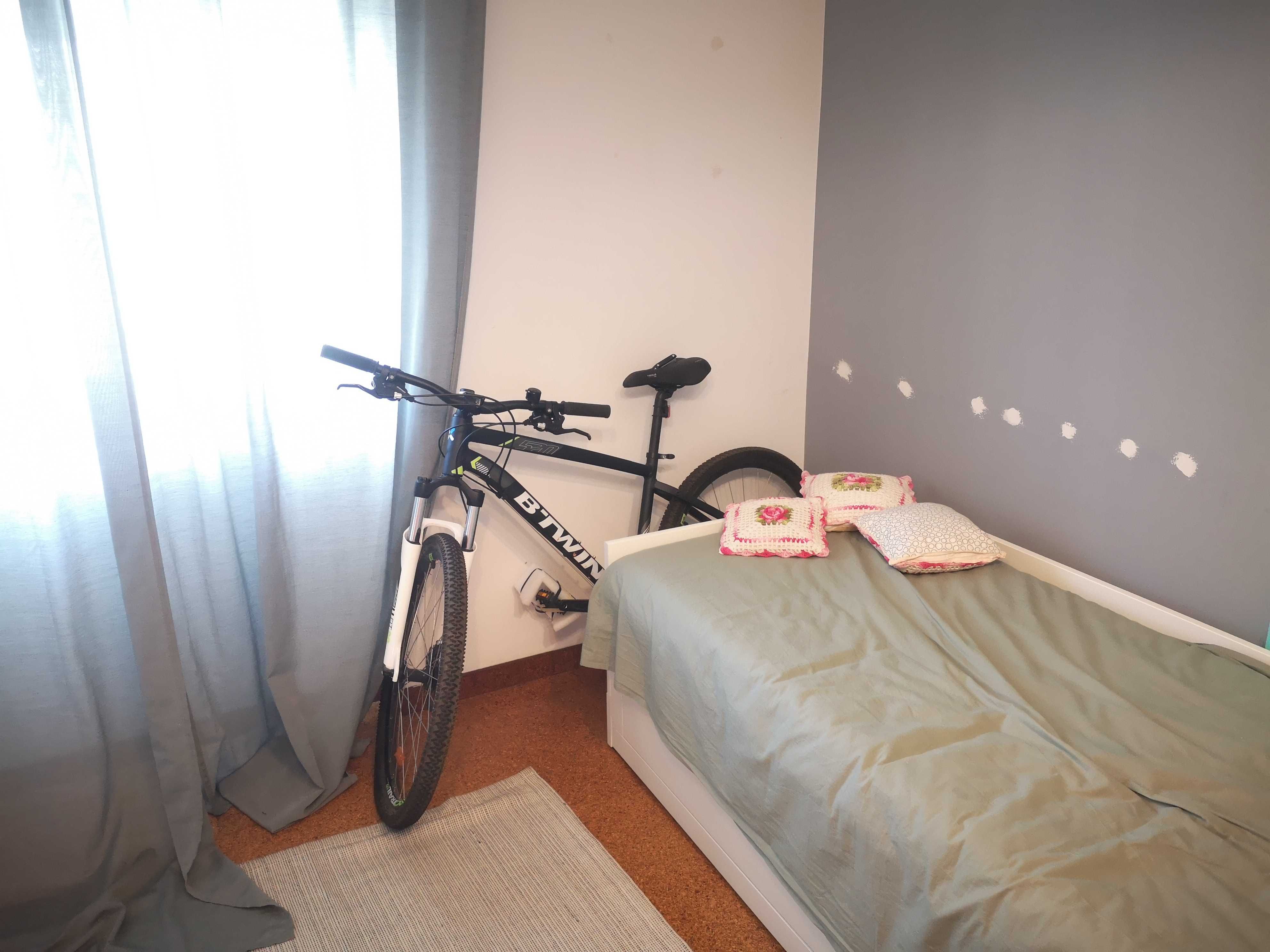 Vendo Bicicleta BTWIN 520 Rider Bem (Reservado) estimada e em ótima co