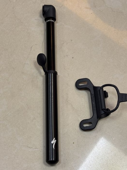 Насос Specialized Air Tool Road Mini Frame Pump W/