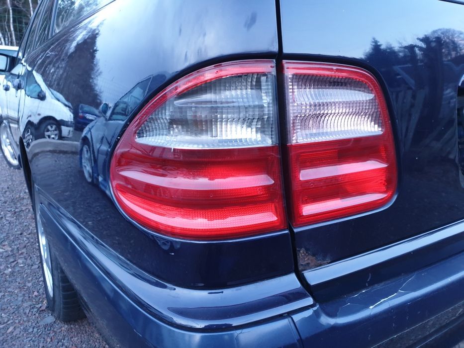 Mercedes Benz e 210 lift lampy tył tylnie światła swiatla