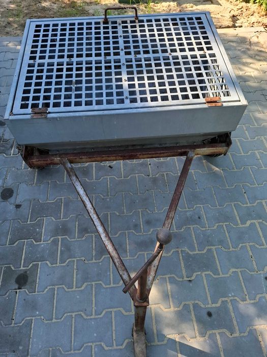 Sprzedam piaskarkę/posypywarkę