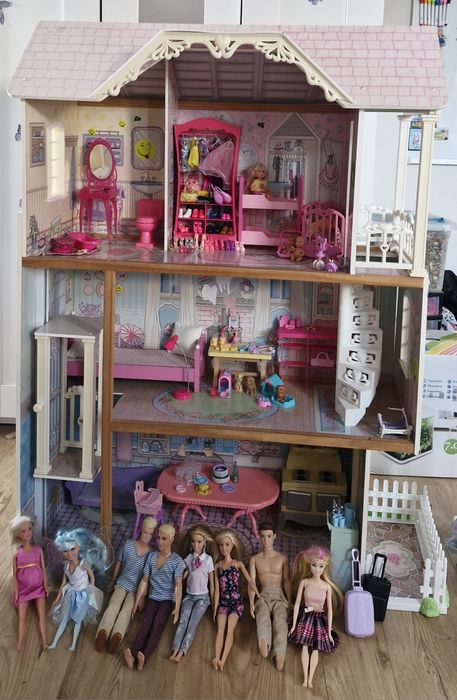 Duży domek dla barbie bogate wyposażenie + gratisy
