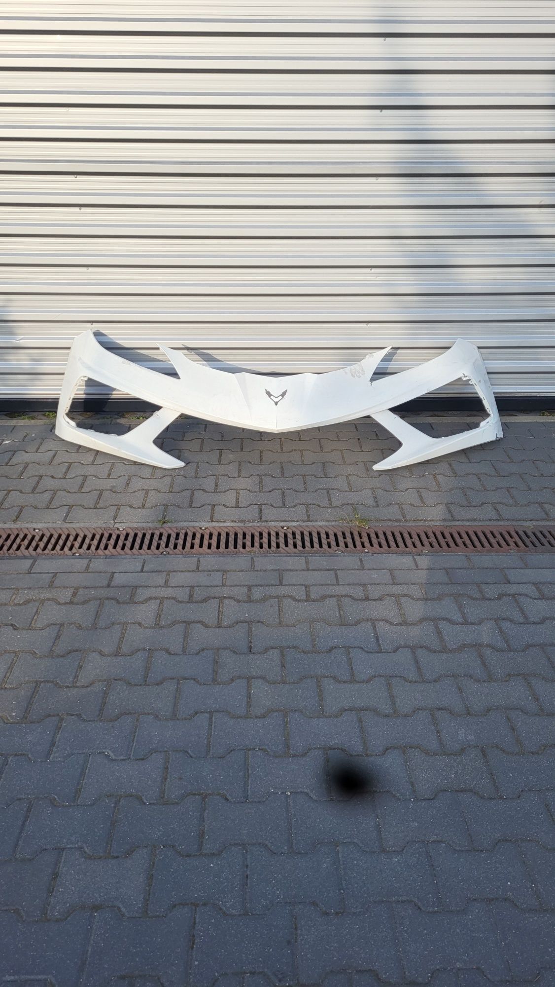 Zderzak przod przedni Corvette C8