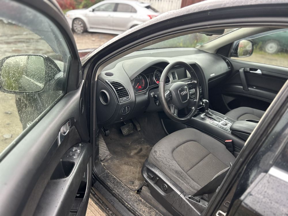 Audi q7 3.0tdi .