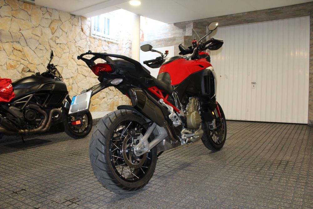 Ducati multistrada V4s