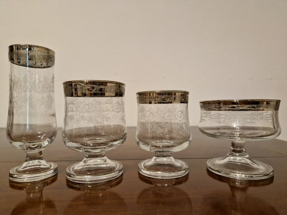Komplet kieliszków vintage