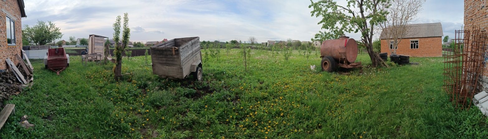 Будинок у селі Томашівка Ярмоненського району