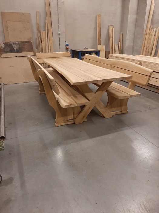 Zestaw meble ogrodowe stół i ławki producent KRZYSZTOF BRZYSKI