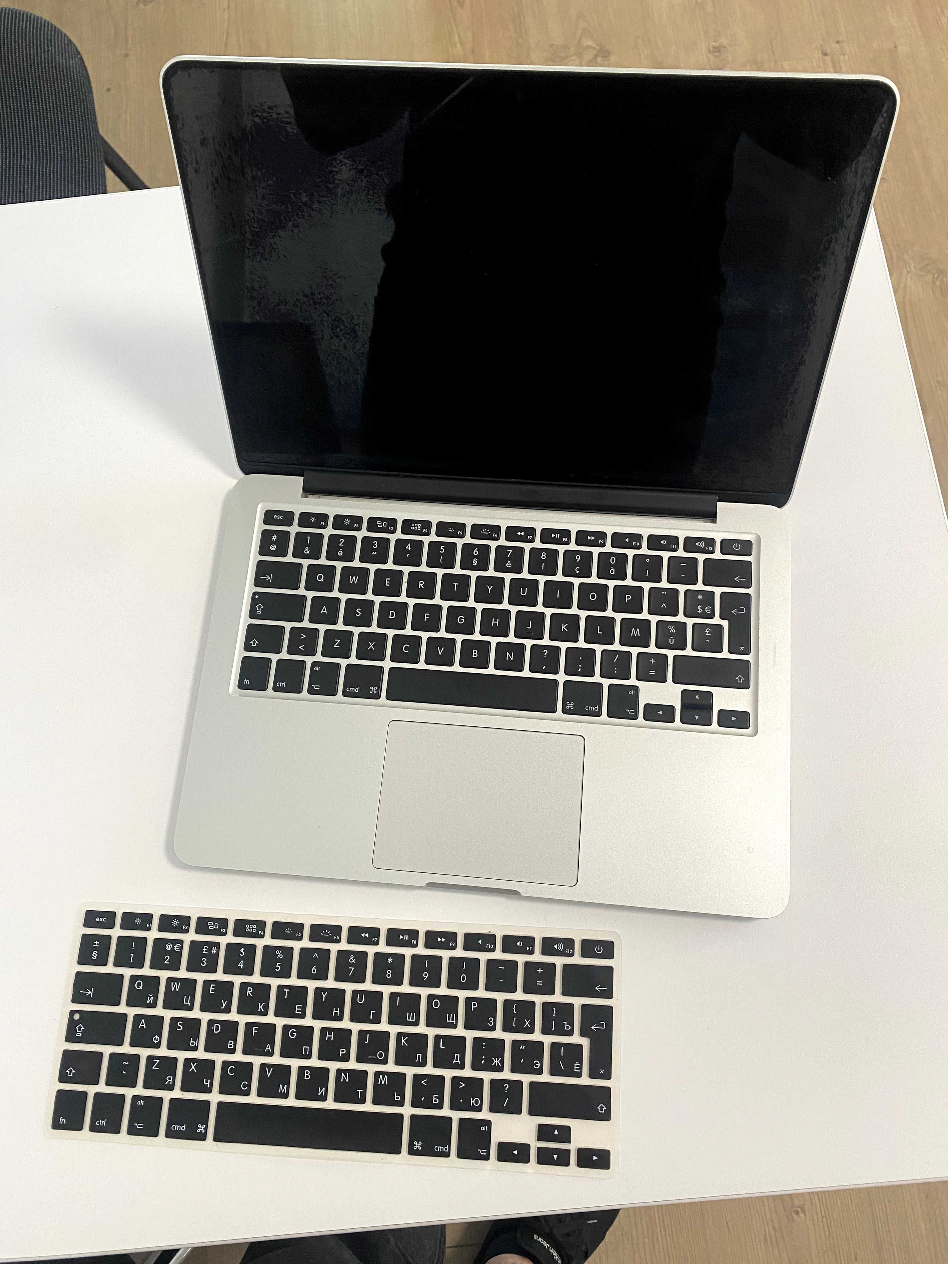 MacBook Pro (Retina, 13-inch, 2015) 2,7 GHz 2-ядра, 8 ОЗУ, 250 Gb.