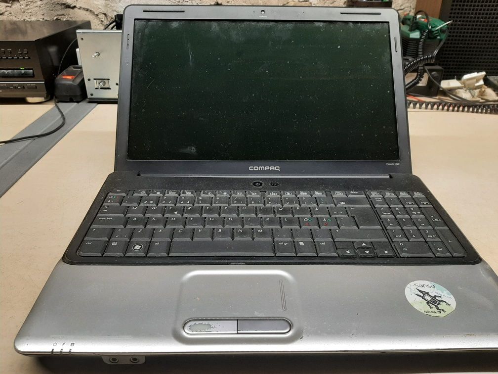 Laptop Compaq na części