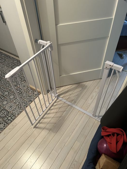 Bramka zabezpieczejąca Lionelo Truus Slim White