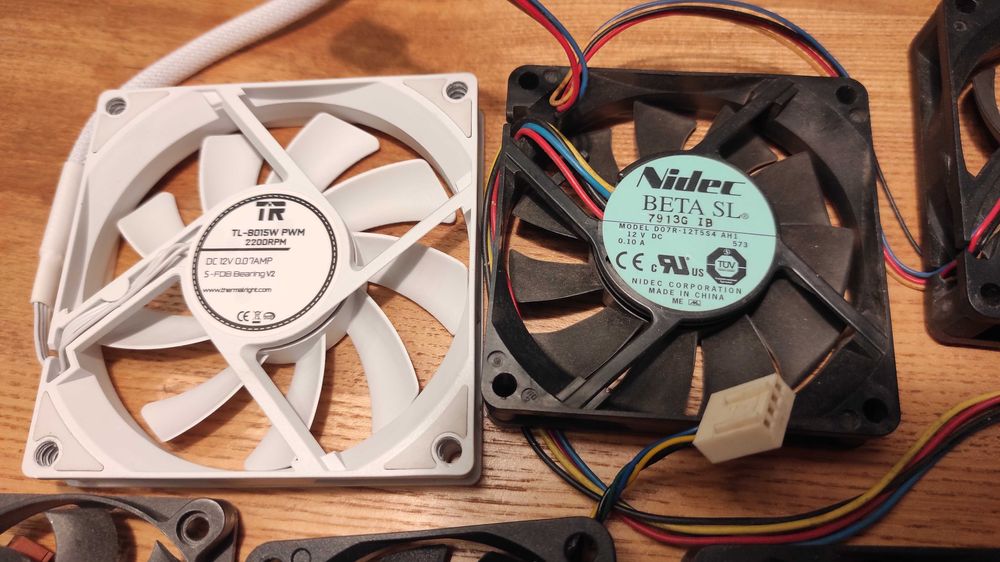 Кулер вентилятор пропеллер для ЦПУ та корпусу ПК тонкі