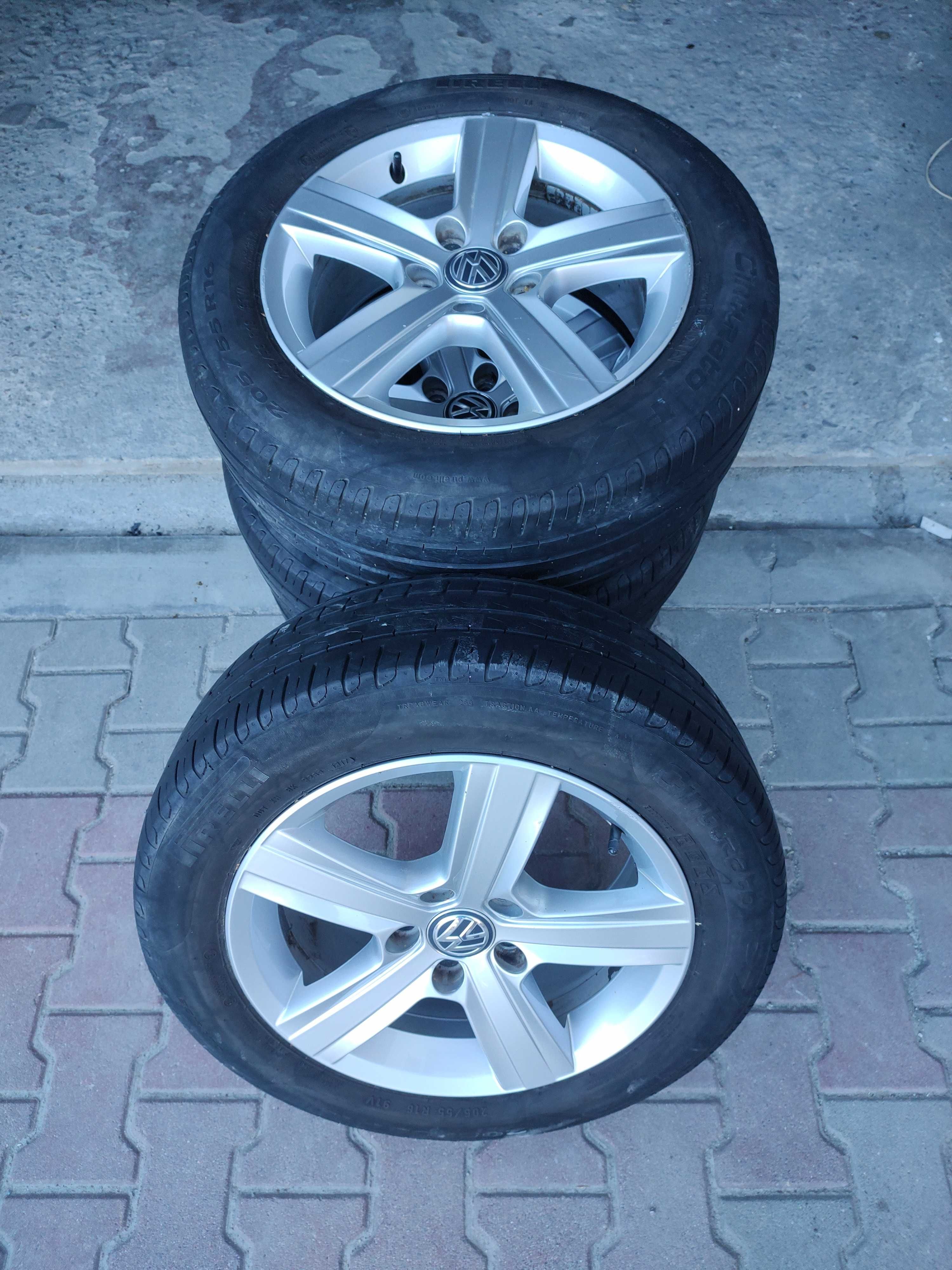Opony z felgami 205x55 R 16  Pirelli Volkswagen, felgi , opony