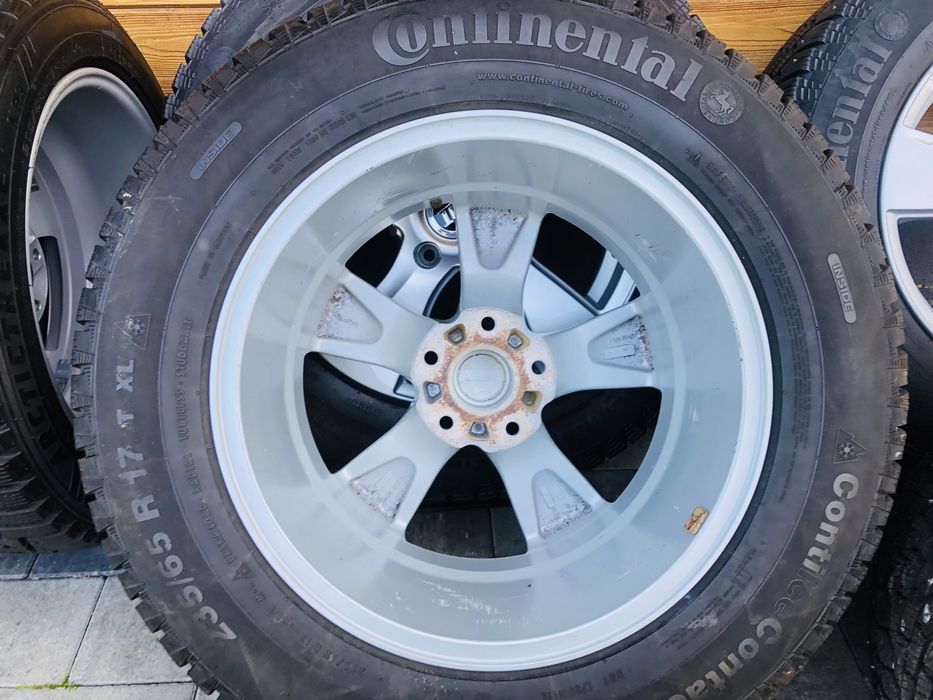 Koła zimowe  felgi 17 cali vw Amarok 5x120 opony 235/65/17