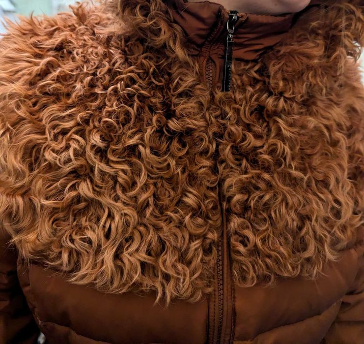 Пуховик зимний 48 размера с мехом и 52-54