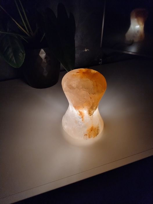 Lampka solna klepsydra