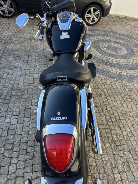 Suzuki intruder c800