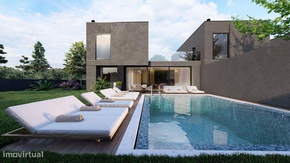 Moradia V3; c/Escritório e Piscina - Ferreiros