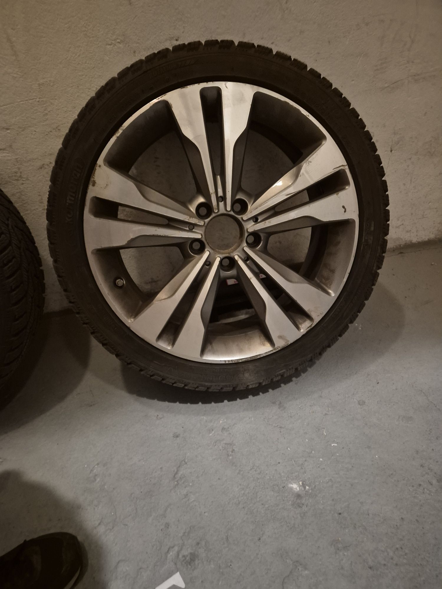 Kola mercedes 18cali