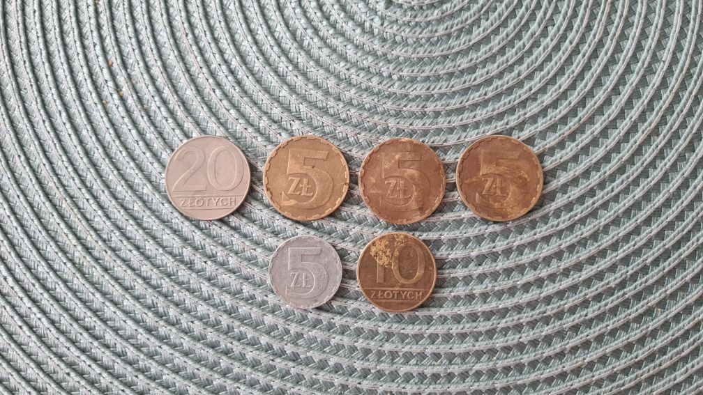 Gratka dla kolekcjonera 16 monet.