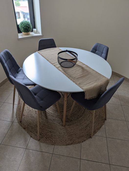 Conjunto mesa redonda + cadeiras
