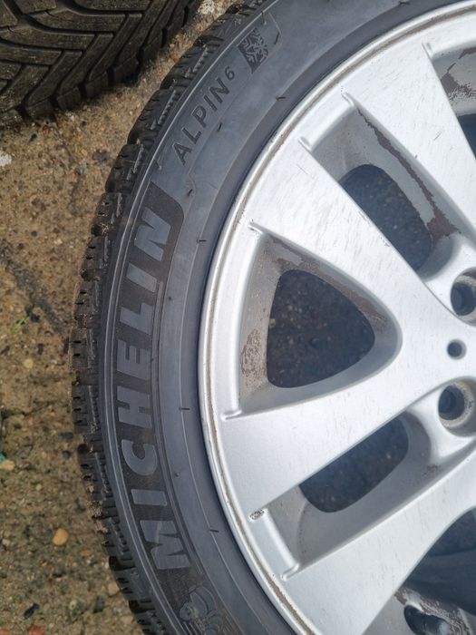 Koła  zimowe BMW 215/45R16 alufelgi z oponami