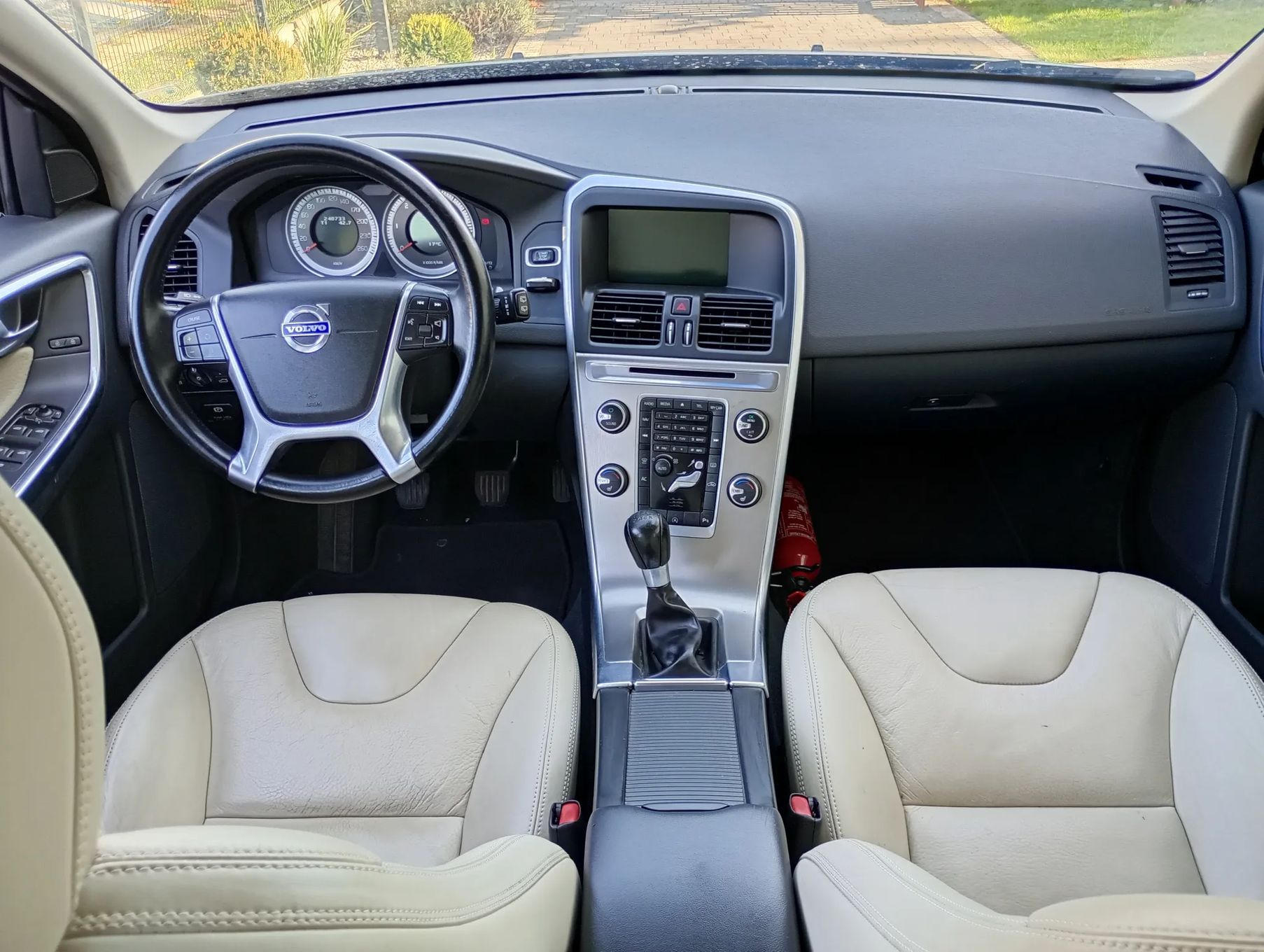 Volvo XC 60 D3 Xenon skóra nawi